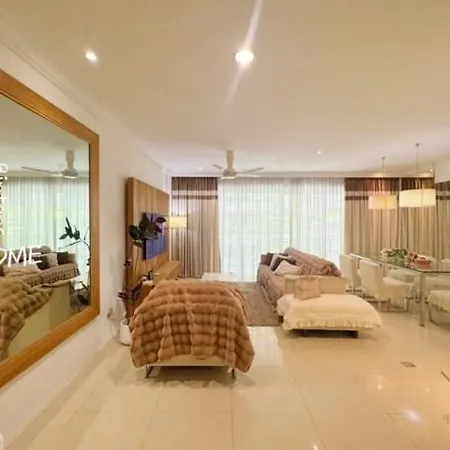 City Escape 3R3B Homestay For 8 Pax Kl City Trx